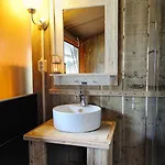 キャンプ場 Costa Ponente チェファル