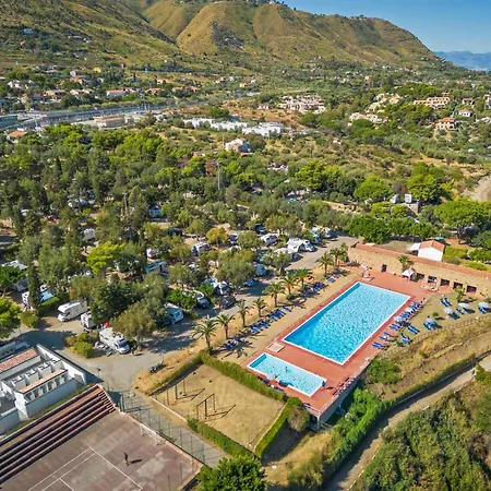 Costa Ponente Parque de Campismo